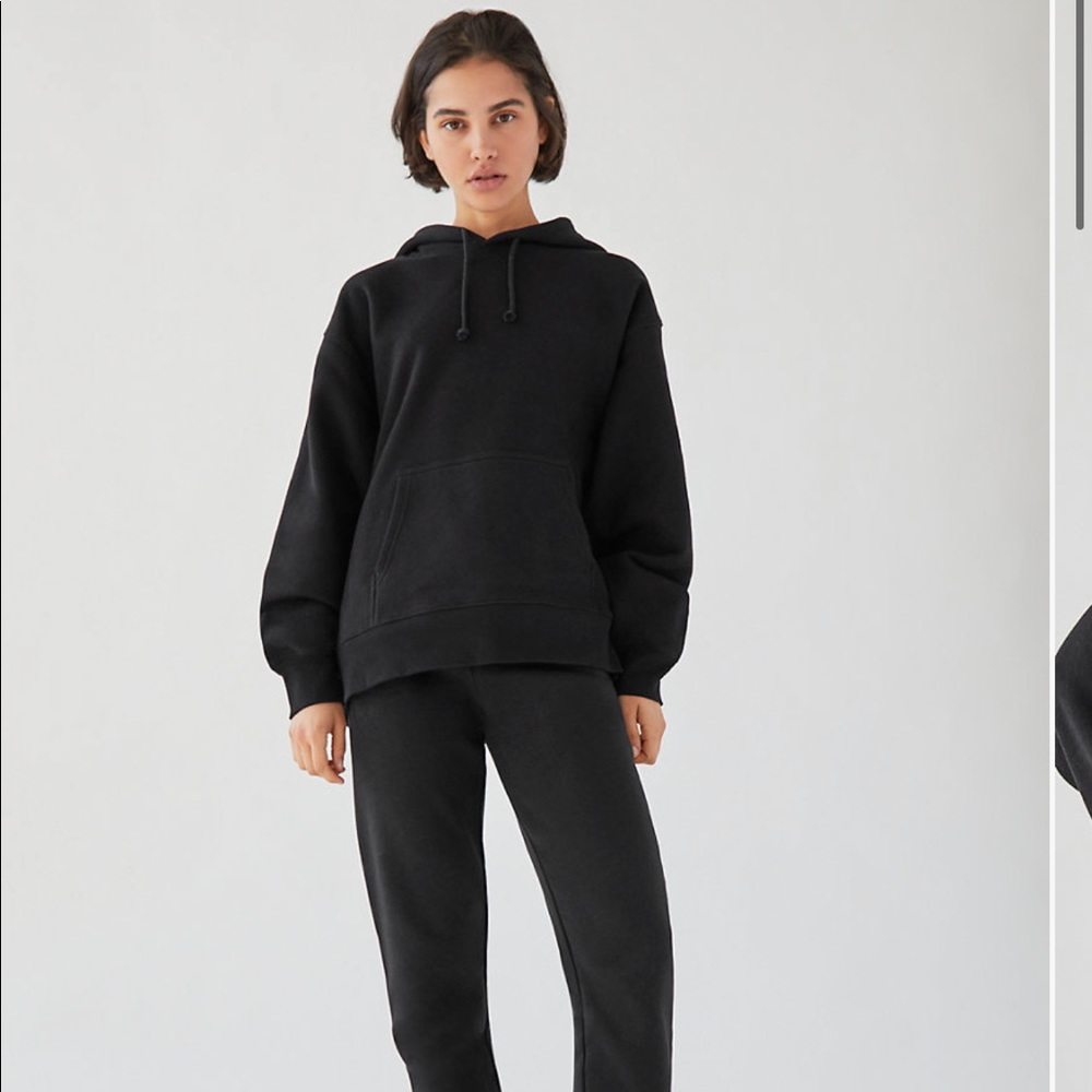 Aritzia TNA boyfriend hoodie
